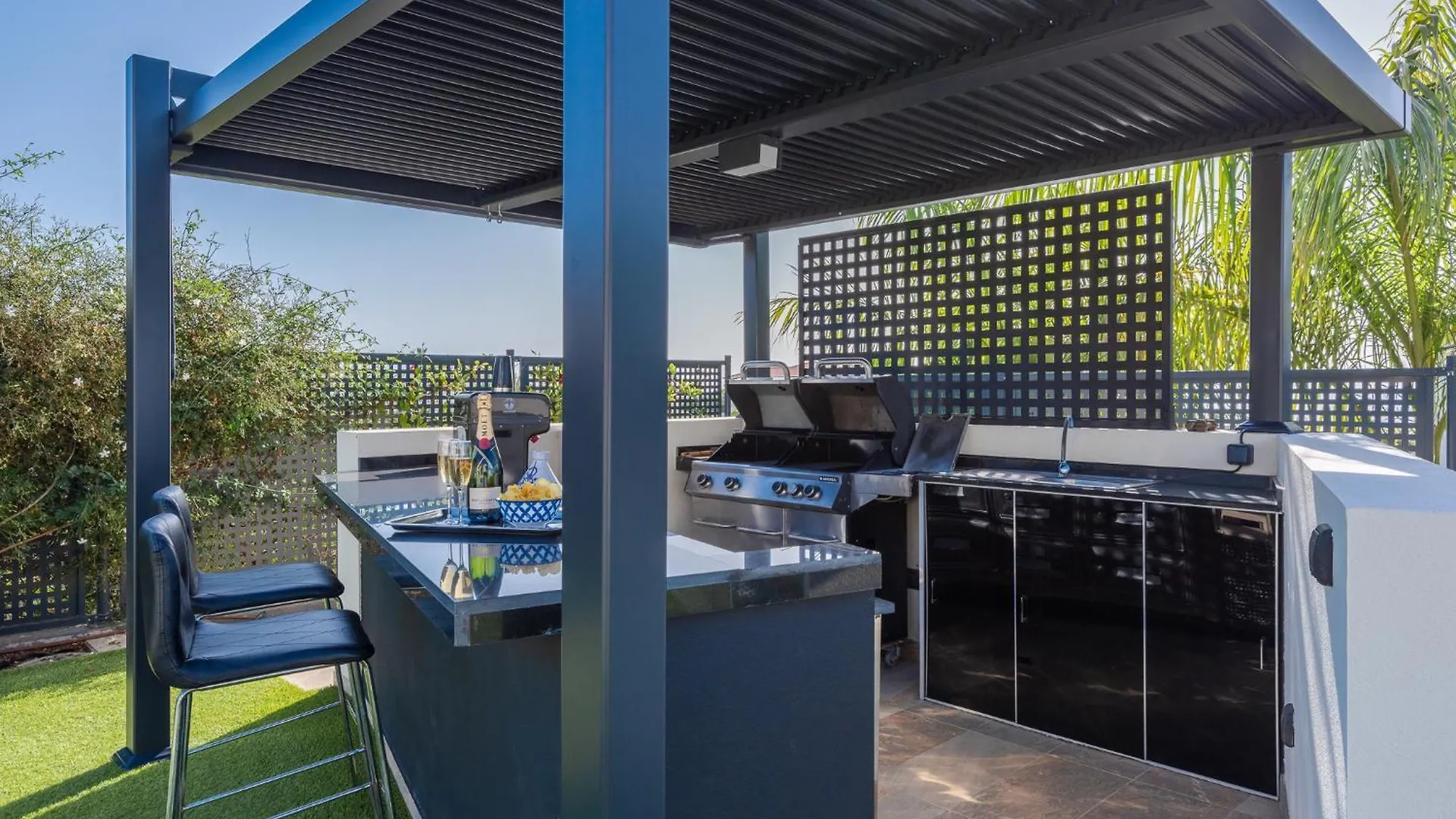 Karat Villa Serendibida アデヘ